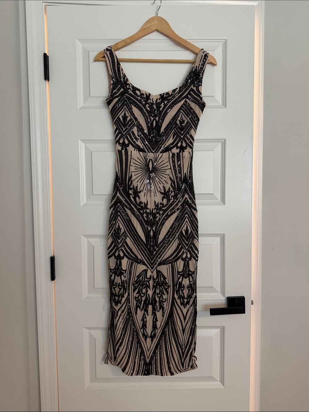 Sleeveless Beaded Sheath Dress in Beige and Black Size Small